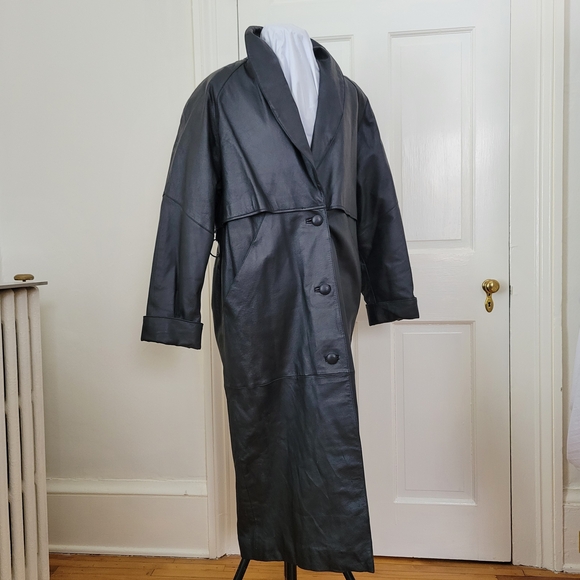 Liz Baker Leather Trench Coat - Picture 6 of 13